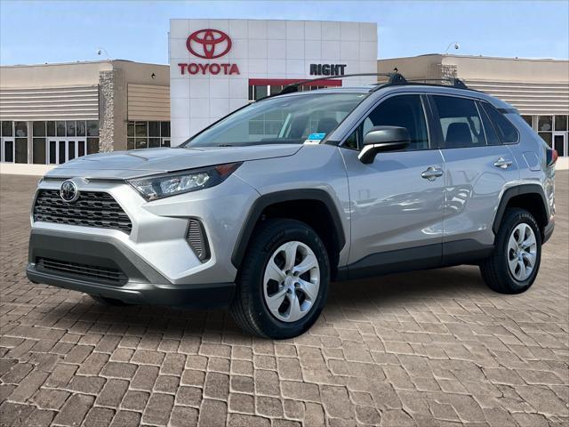 2021 toyota rav4 le
