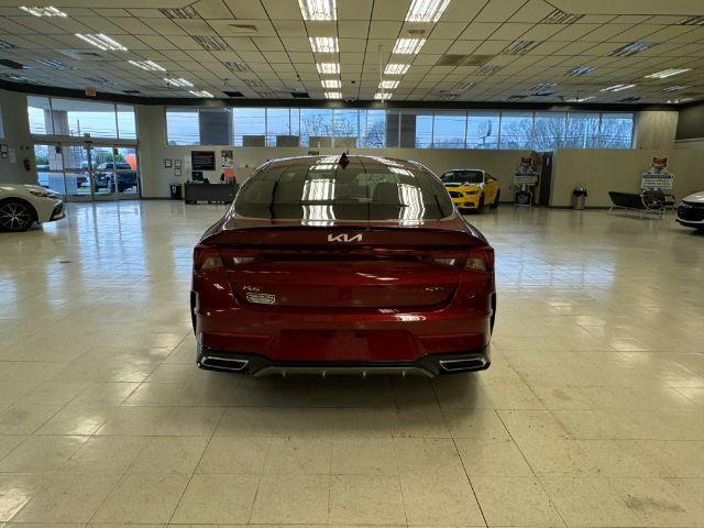 2022 kia k5 gt-line