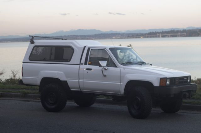 toyota pickup 4x4 base standard cab 1986 -seattle, wa