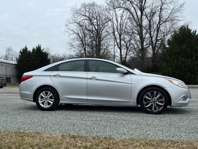 2012 hyundai sonata se