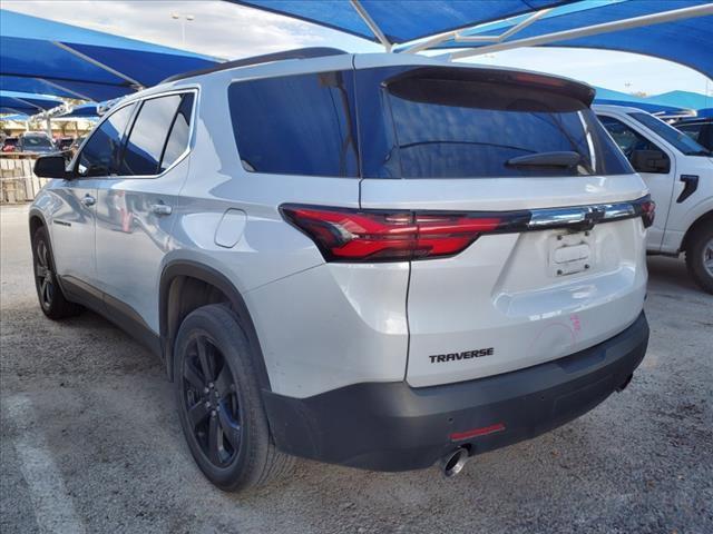 2022 chevrolet traverse lt leather