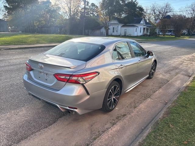 2018 toyota camry l