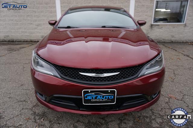 2016 chrysler 200 s