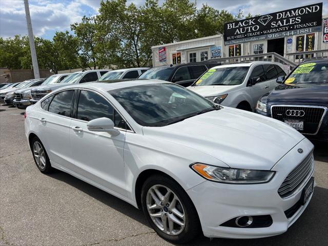 2014 ford fusion se