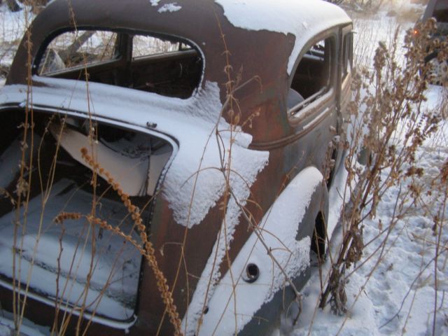 1937 chevrolet , master 2 door, nice project car , hot rod
