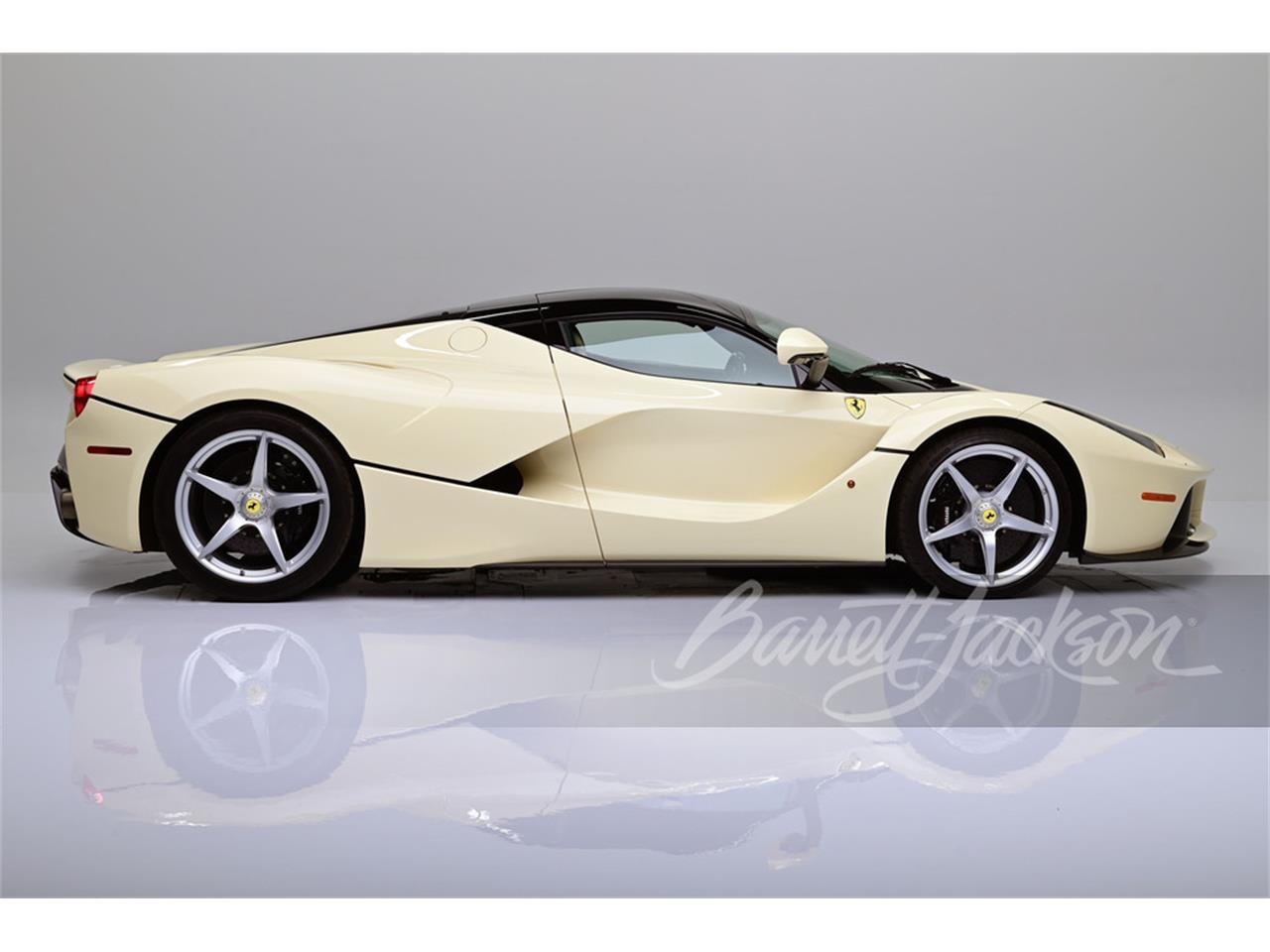 2015 ferrari laferrari