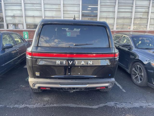 2023 rivian r1s adventure