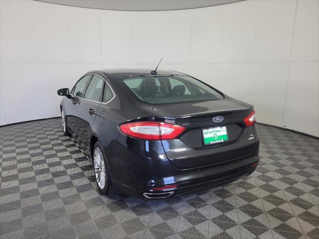 2016 ford fusion se