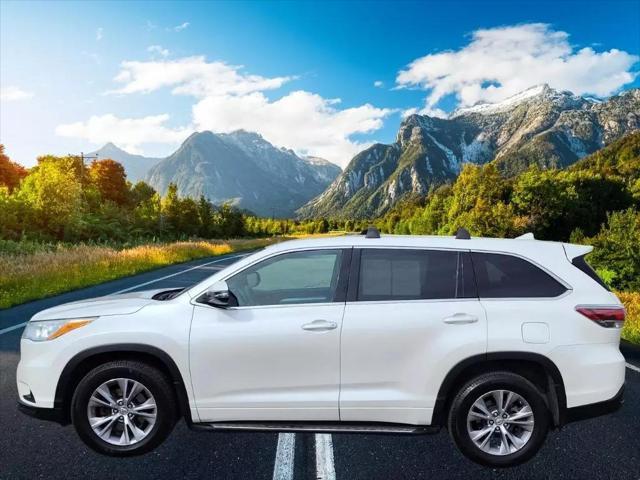 2014 toyota highlander le plus