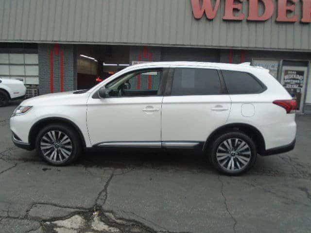 2020 mitsubishi outlander es