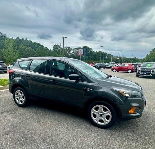 2019 ford escape s