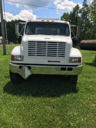 international fuel delivery truck
