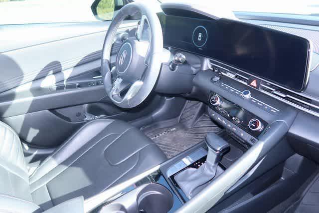2024 hyundai elantra limited