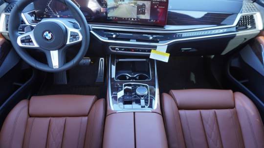 2025 BMW X7