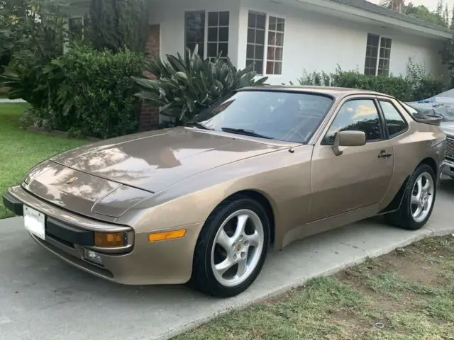 1983 porsche 944 coupe brown rwd manual