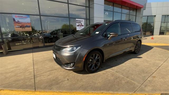 2019 chrysler pacifica touring-l plus