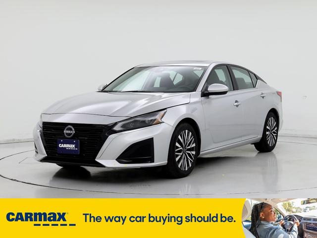 2023 nissan altima sv