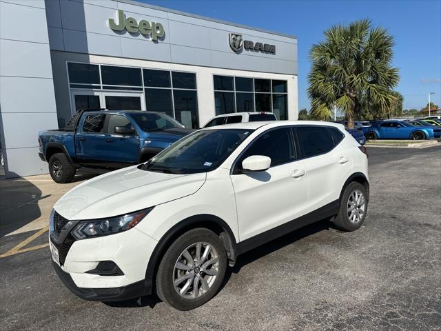 2022 nissan rogue sport s