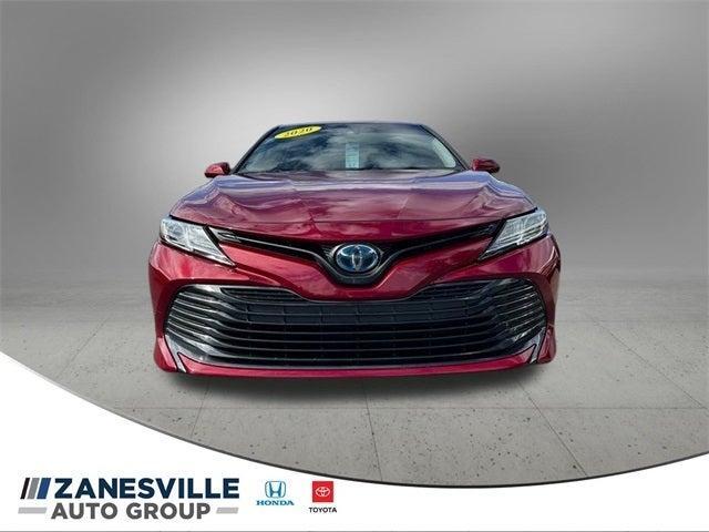 2020 toyota camry hybrid le