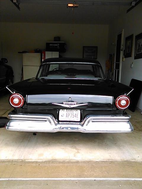 gorgeous 1957 ford fairlane 500 4-door sedan