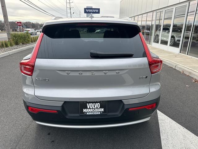 2024 volvo xc40 b5 plus bright theme