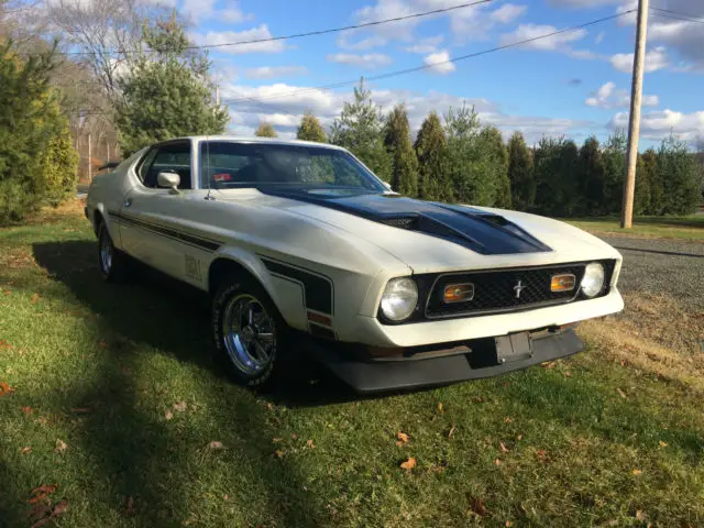 1971 ford mustang mach 1 fastback 351c 4 bbl. 3 speed auto. very nice original