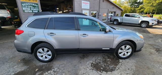 2011 subaru outback 2.5i limited pwr moon