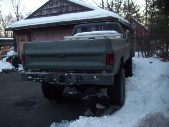 1986 chevrolet 1 ton 4 x 4 military k30 4 x 4