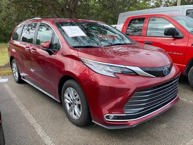 2022 toyota sienna limited 7-passenger