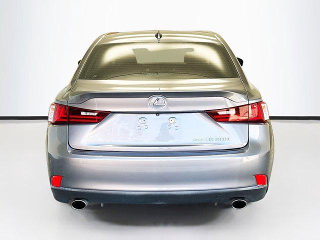 2016 lexus is 300 base