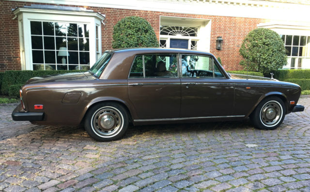 1974 rolls-royce silver shadow - 4 door sedan