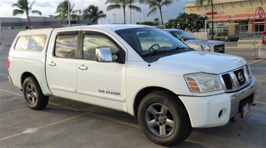 2005 nissan titan le