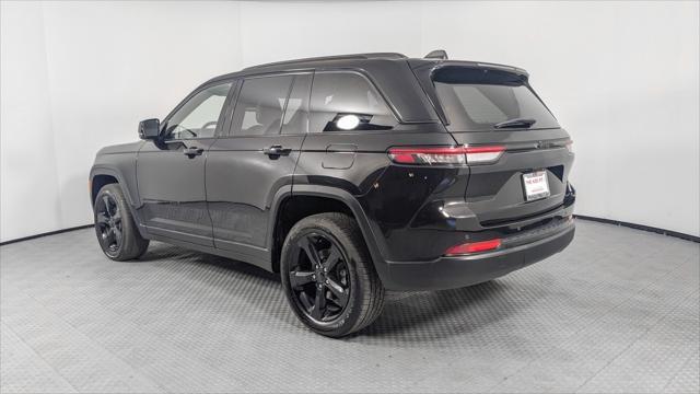 2022 jeep grand cherokee altitude