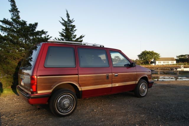 1988 dodge caravan le. true time capsule