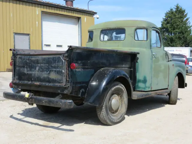 1949 dodge b-series b-1-b 108 1/2 ton pickup / 218ci l6 / 3-speed manual