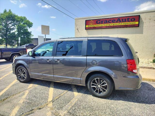 2018 dodge grand caravan se