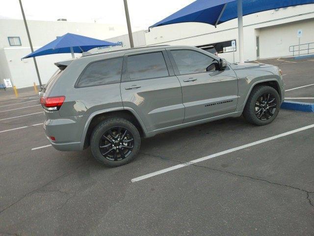2021 jeep grand cherokee laredo x