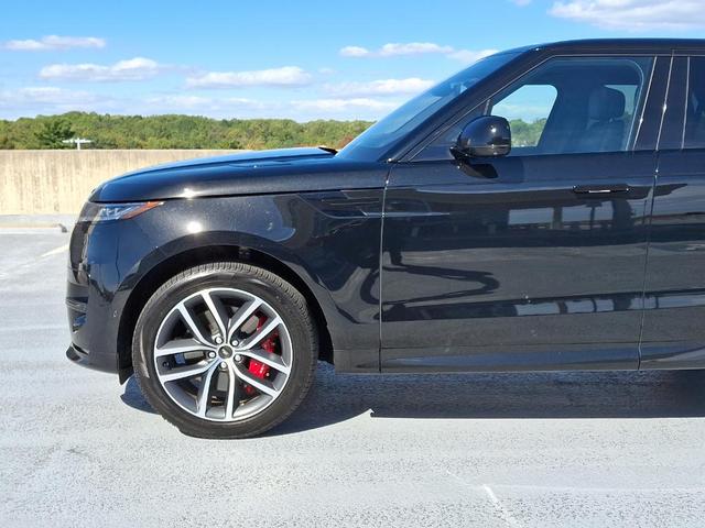2023 land rover range rover sport first edition