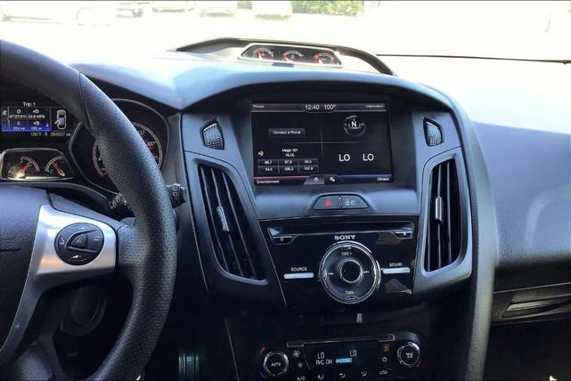 2014 ford focus st base