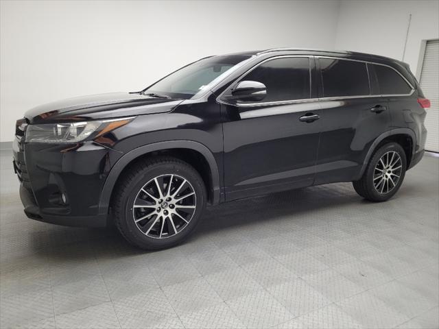 2017 toyota highlander se