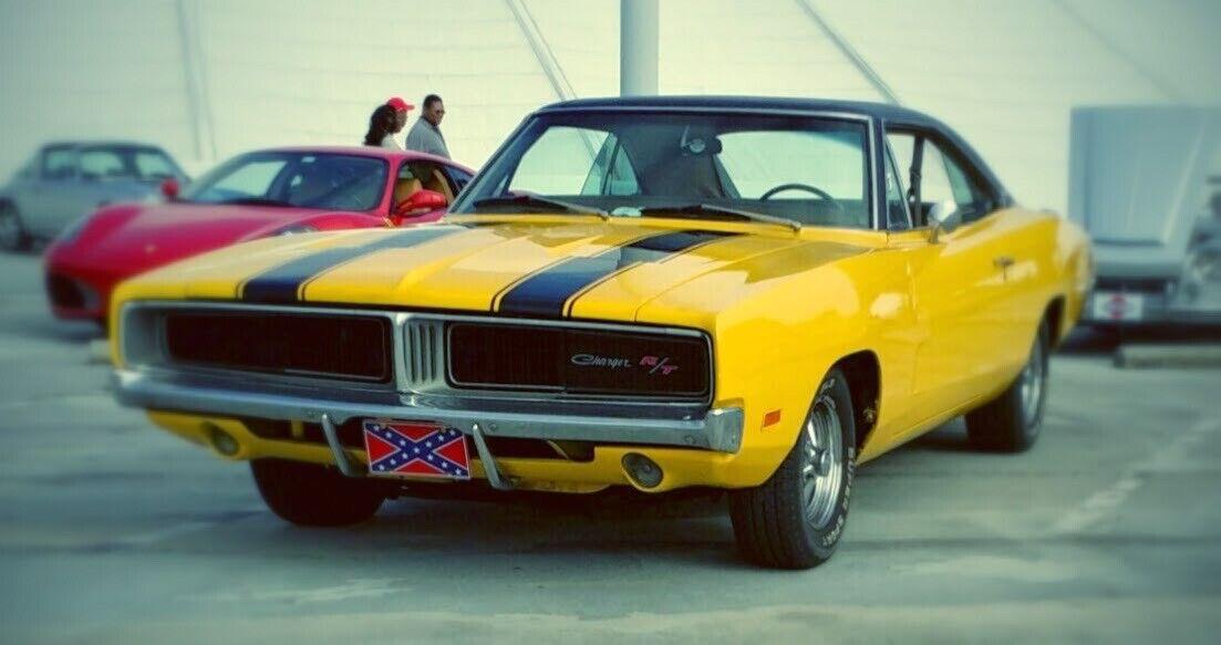 1969 dodge charger rt clone super solid underneath