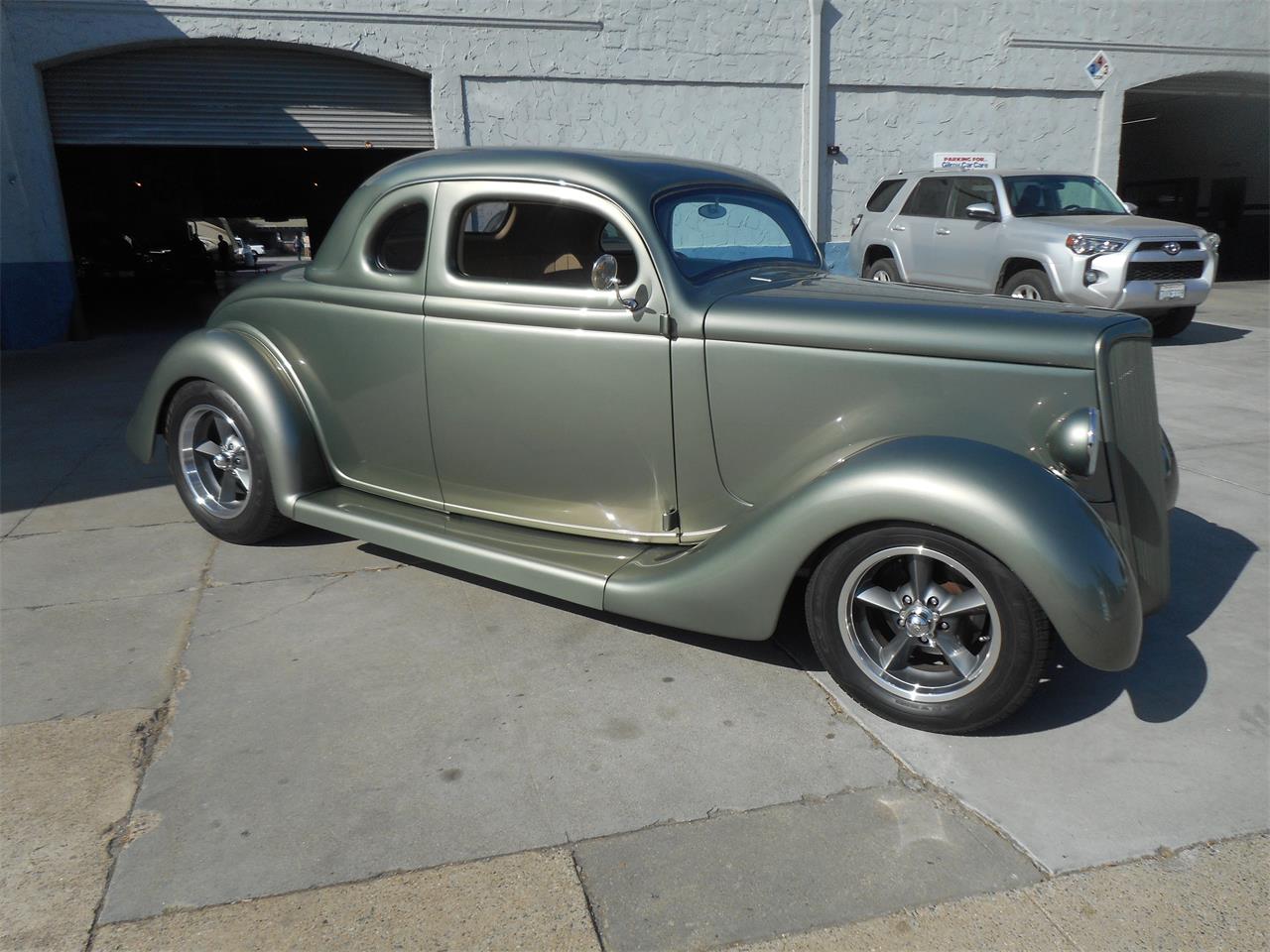 1935 ford 2-dr coupe