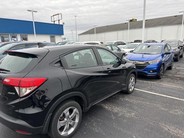 2022 honda hr-v lx