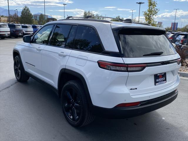 2023 jeep grand cherokee altitude 4x4