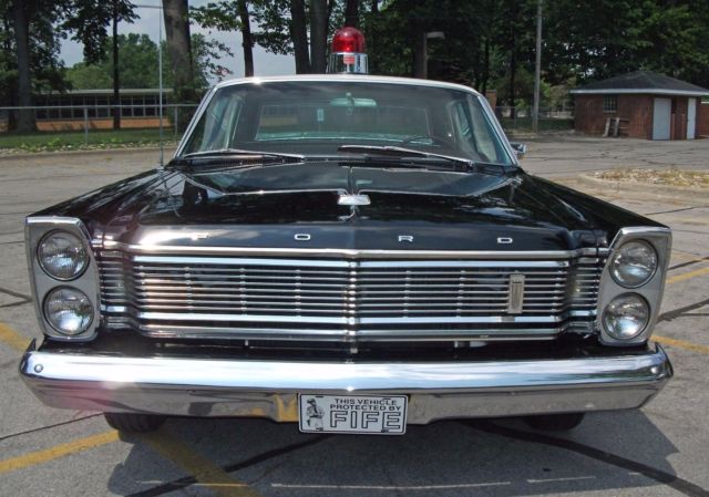 1965 ford galaxie 500 police car