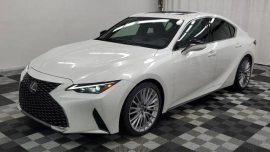 2022 Lexus IS