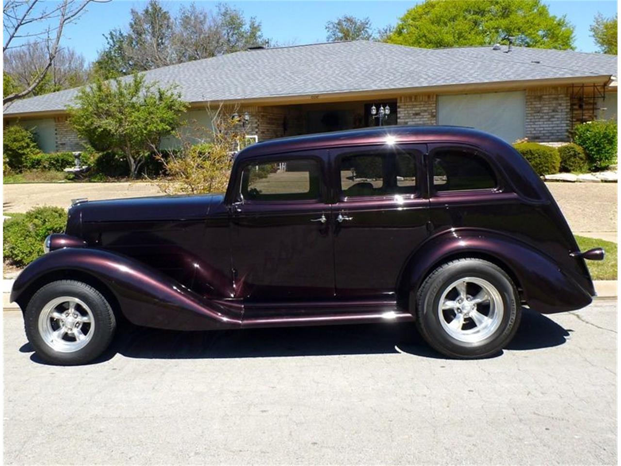 1935 chevrolet sedan