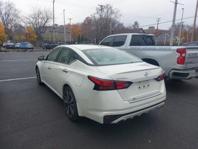 2022 nissan altima 2.5 sv