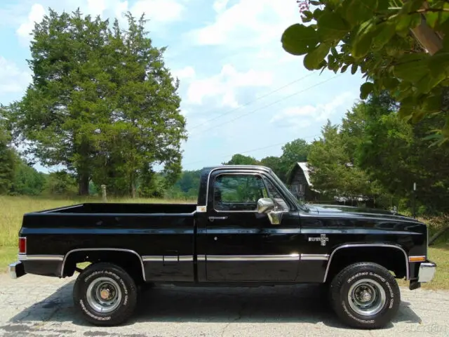 1985 chevrolet k10 silverado 4x4 350 v8 fully restored to original short bed
