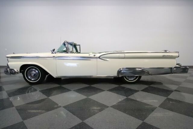 droptop convertible v8 auto galaxy classic vintage collector a/c h-code white gr
